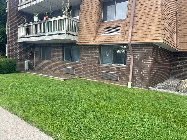 126 Triangle St #B03