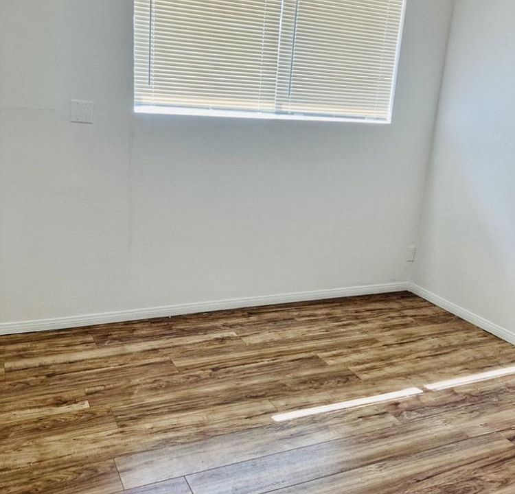 28087 Washington Ave Winchester CA Zillow