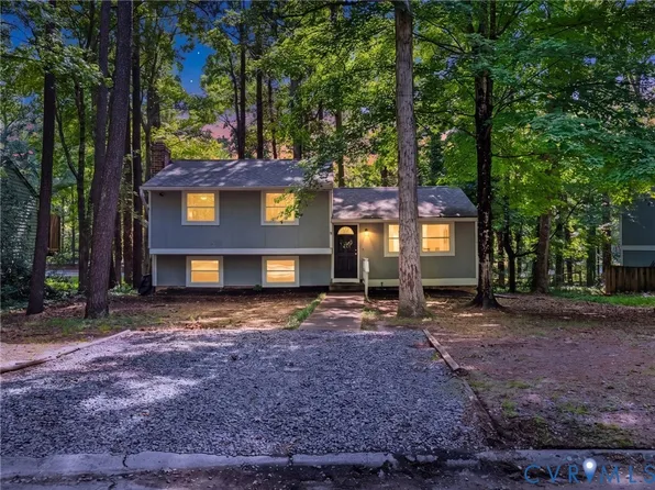 2703 Sutters Mill Ct, Midlothian, VA 23112