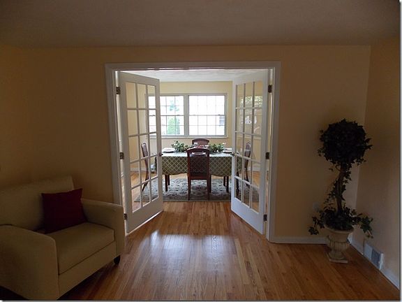 Dining Room/Den