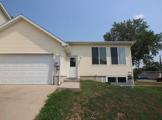 1112 Delmar Ct APT 1, Minot, ND 58703