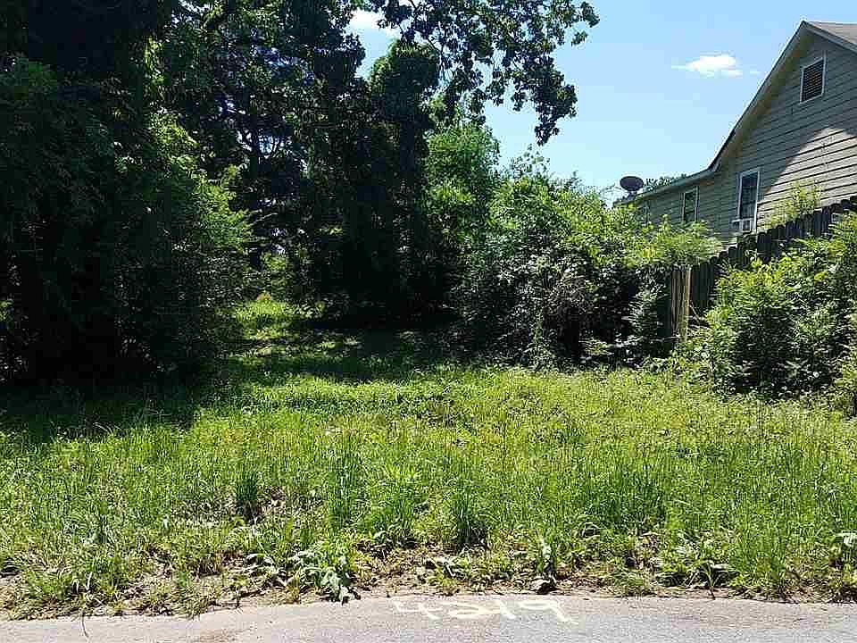 2nd image of 4219 W 21st St