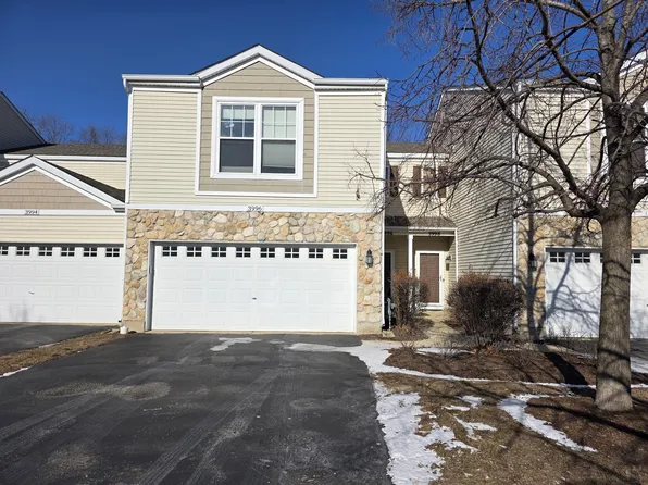 3996AURORA Blackstone Dr, Aurora, IL 60504