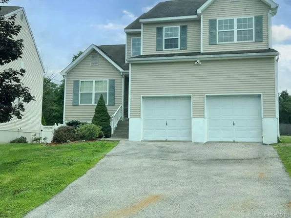 46 Alexander Drive, Washingtonville, NY 10992