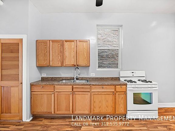 3rd image of 1124 N Wolcott Ave APT 1