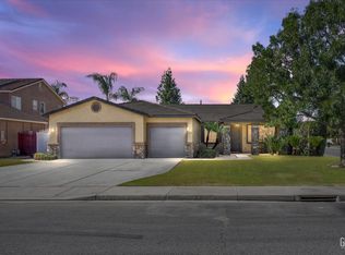 9509 Metropolitan Way, Bakersfield, CA 93311