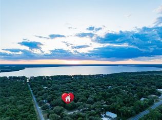 8668 Oakview Rd, Melrose, FL 32666