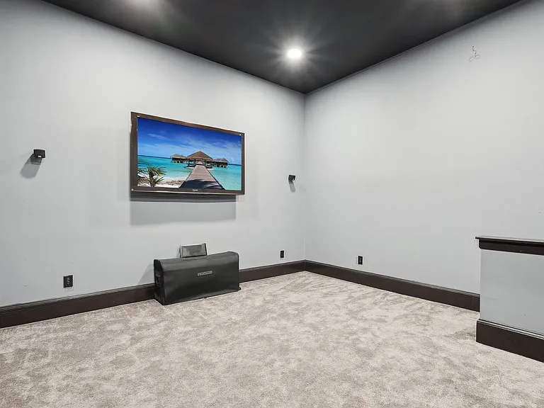 343 Summer Garden Dr — Photo 70