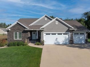 3330 Aster Rd, Cedar Rapids, IA 52411