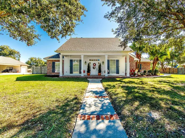 200 Longwood Dr, Thibodaux, LA 70301