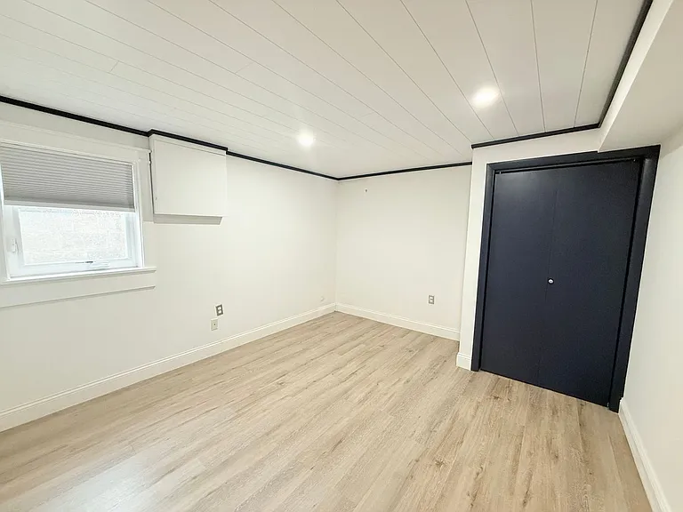 1612 N Roosevelt Ave — Photo 10