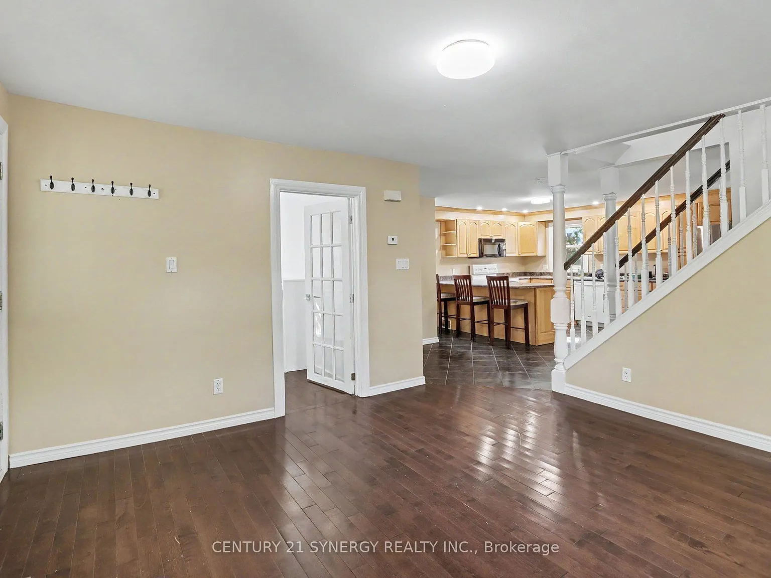 3 bed, $2,700 — Photo 4