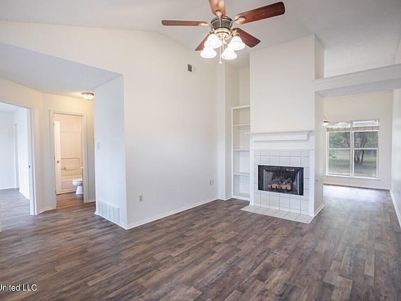 5th image of 5430 Payton Dr E