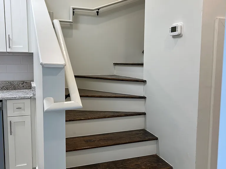 Pulaski Lofts — Photo 139