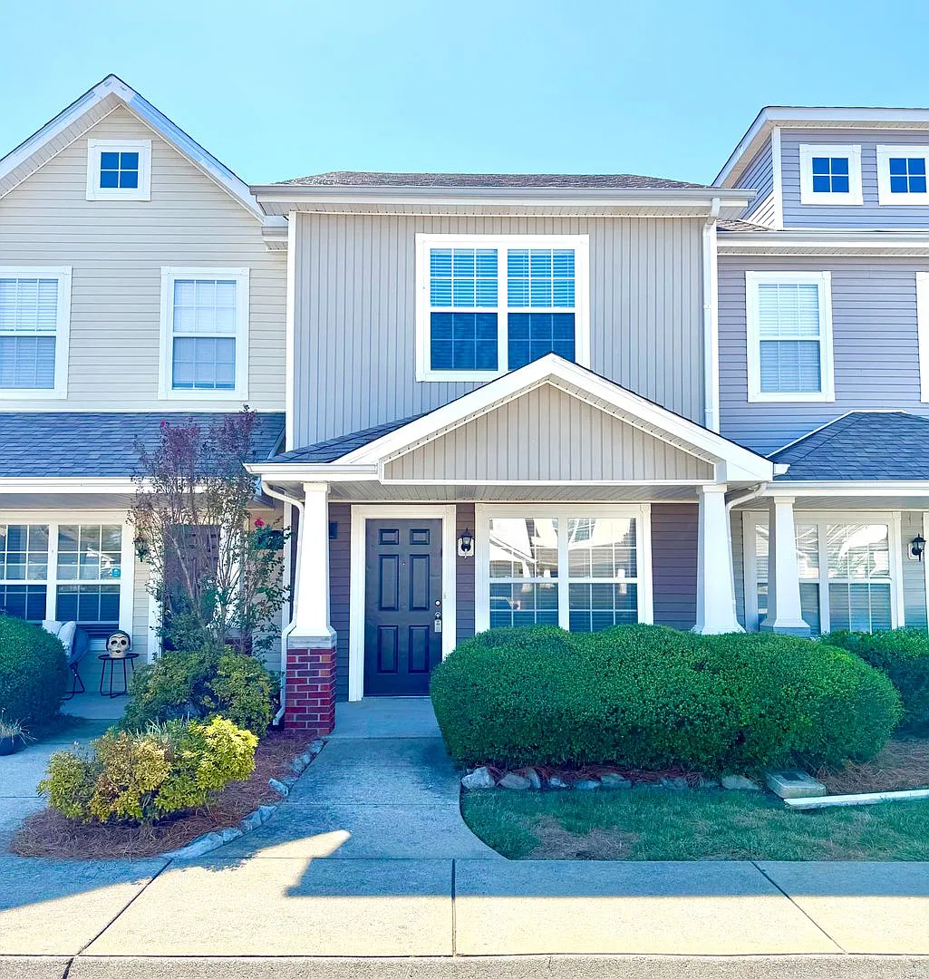 70 John Sevier Ave — Photo 1
