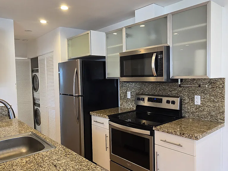2884 Sawtelle Blvd #217 — Photo 4