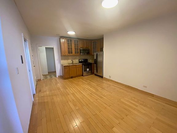 3rd image of 2901 Avenue N #A
