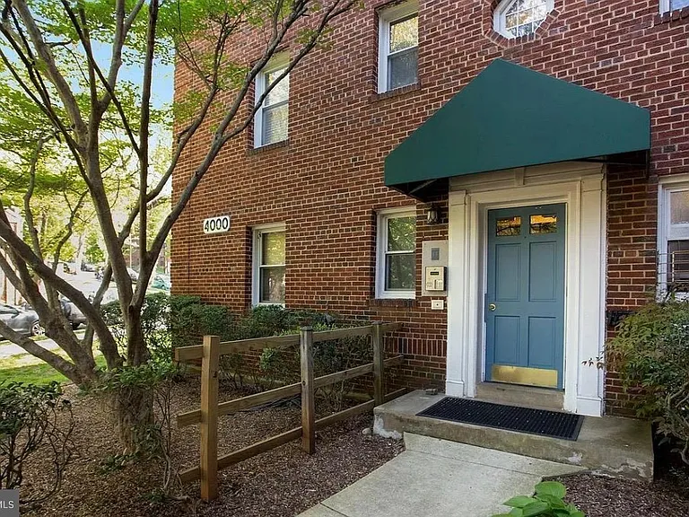 4000 Beecher St NW #101 — Photo 2
