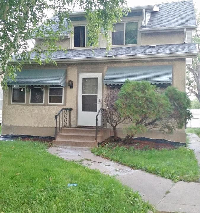 1st image of 2712 Oliver Ave N