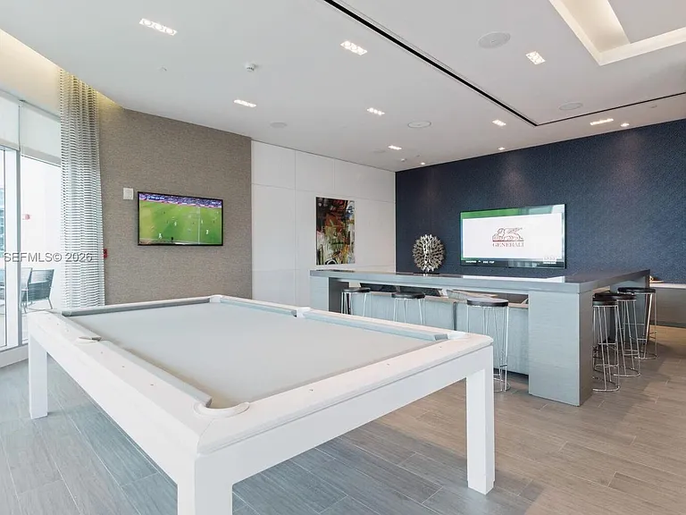 17111 N Biscayne Blvd #1703 — Photo 9