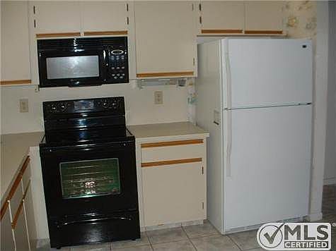4th image of 5281 Crystal Anne Dr