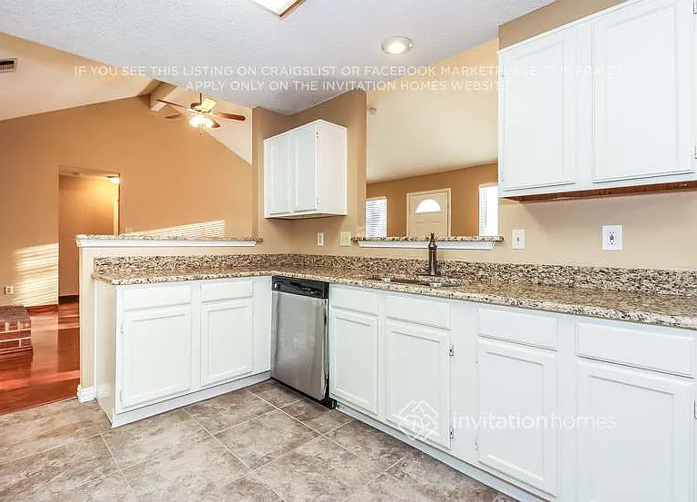 4965 Briar Oaks Ln — Photo 5