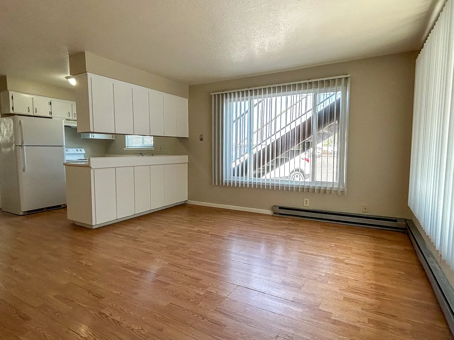 1 bed, 600 sqft, $995 — Photo 3