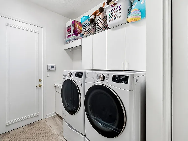 6213 NW 21st Ct — Photo 37
