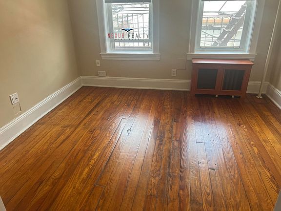 2nd image of 37-11 9th St #3B