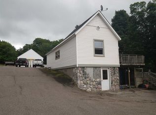 113 Carlson Rd, Negaunee, MI 49866