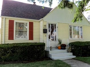 1343 Cleveland Dr, Cheektowaga, NY 14225