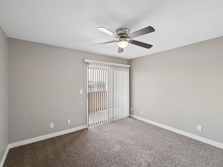 540 N May St #3122 — Photo 20