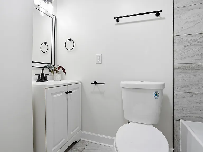 3987 Lincoln St — Photo 3