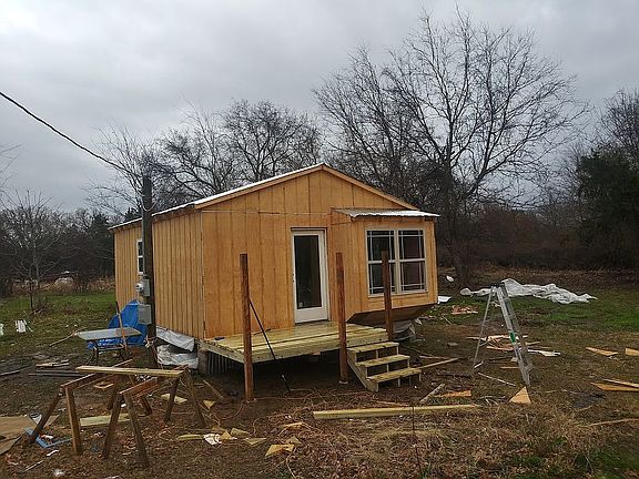 2nd image of 1318 County Road 3702