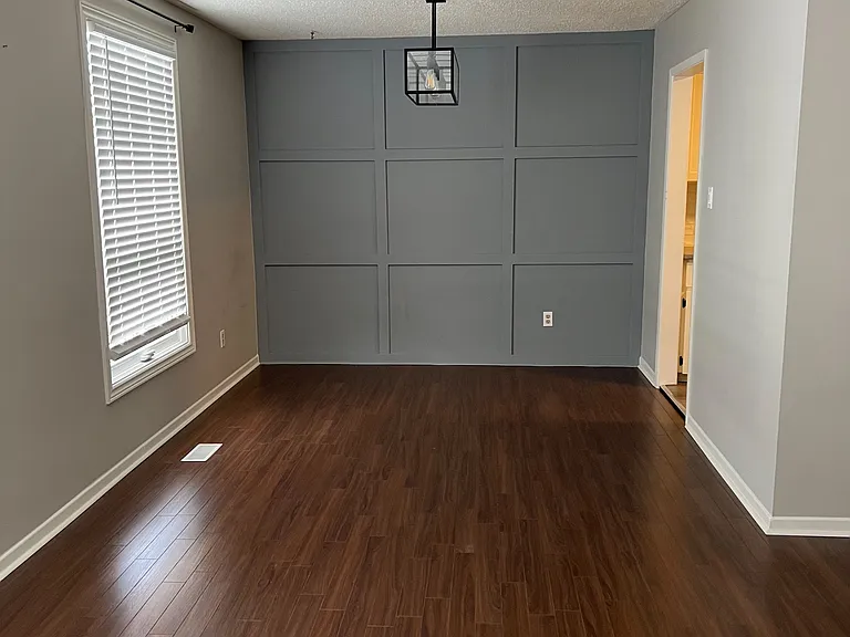 20 Glenbrook Dr — Photo 2