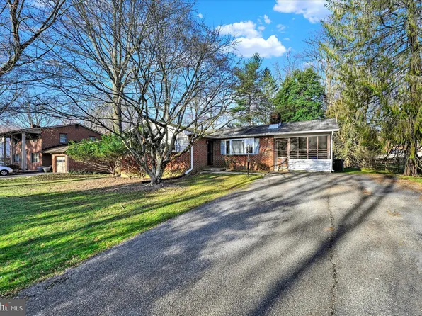 6726 Pine Dr, Columbia, MD 21046