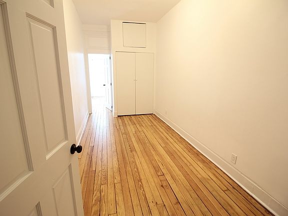 3rd image of 77 Irving Ave APT 1L