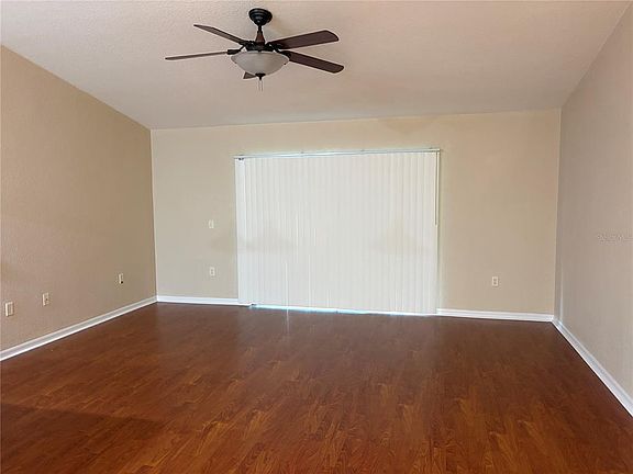 5th image of 9832 SW 196th Avenue Rd