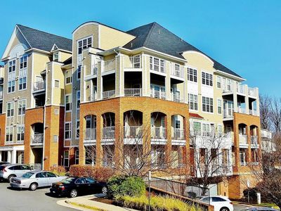 2711 Bellforest Ct APT 404, Vienna, VA, 22180