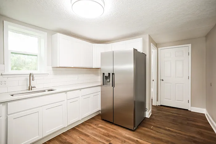 4717 Palmer Ave — Photo 2