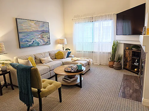 5572 Renaissance Ave #1 Photo 1