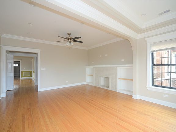 5th image of 4731 N Monticello Ave APT 3