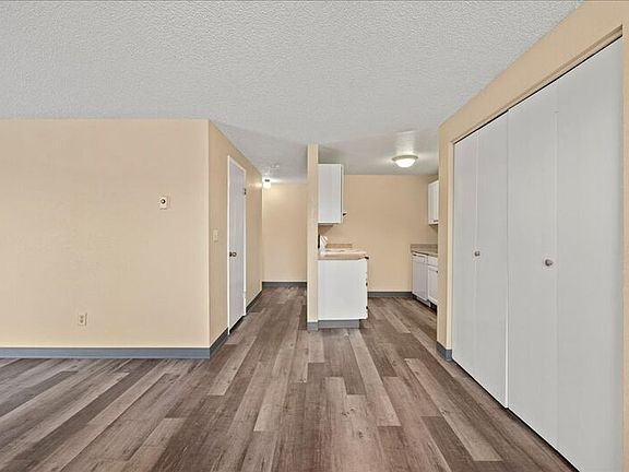 2nd image of 1011 N Cleveland St Unit B