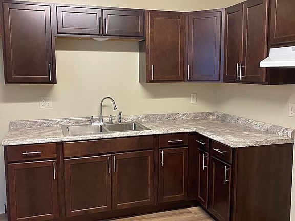 4th image of 135 Georgianna St #3