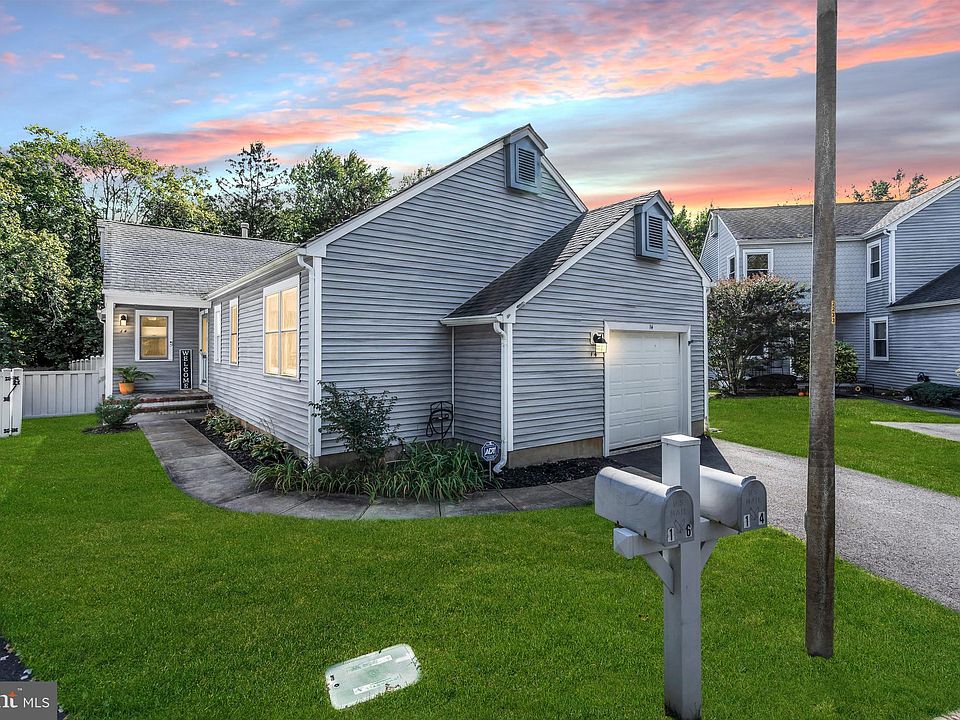 1st image of 14 Turnberry Cir #117