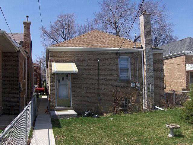 2nd image of 6537 S Komensky Ave