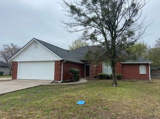 1102 N Main St, Leonard, TX 75452