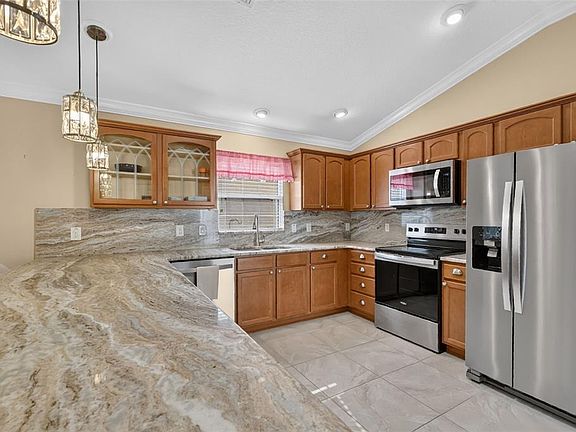 4th image of 2114 MARLIN PLACE