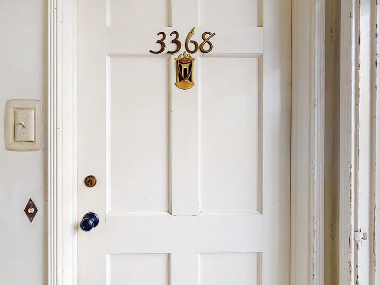 3368 Rowena Ave — Photo 23