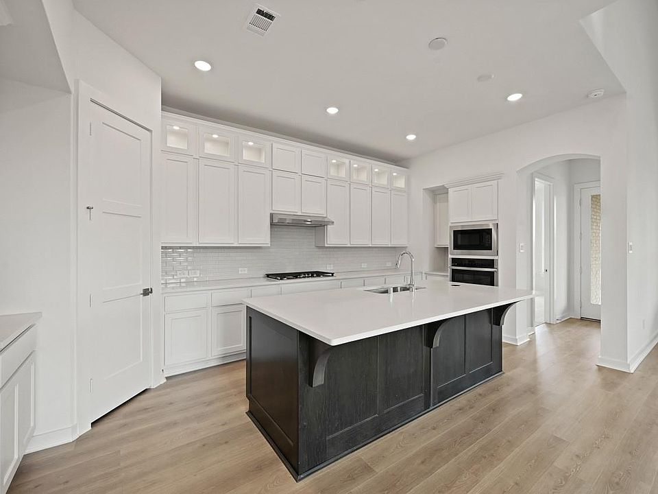 1st image of 27031 W Rustlers Bnd